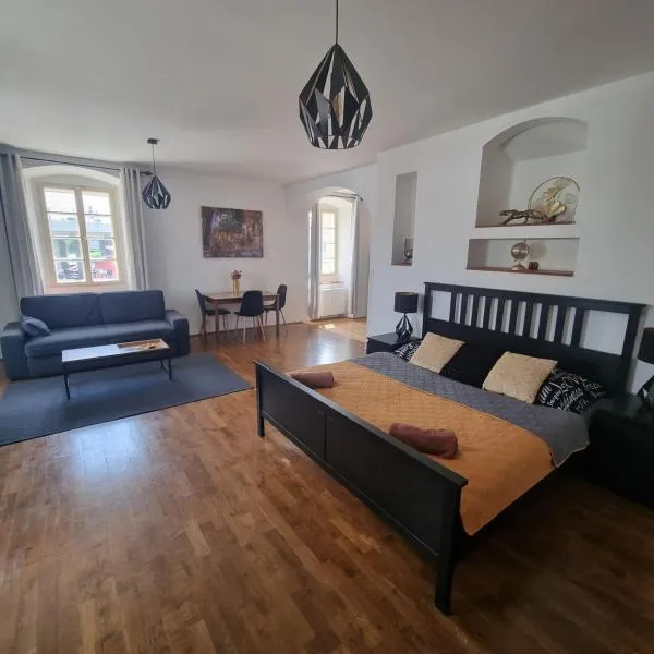 Vila Lucia - Apartmán 4, hotel v Plzni