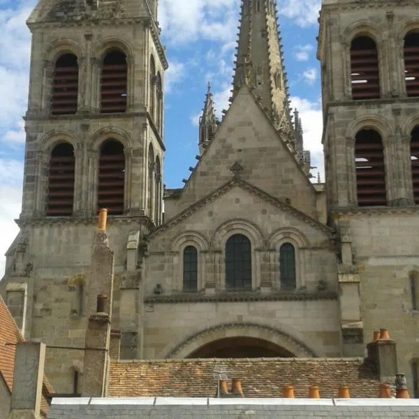 Chambre d'hôte d'une maison de chanoine - pas un hôtel, 3ème étage, 3 pièces, 90m2, hotel v destinaci Autun