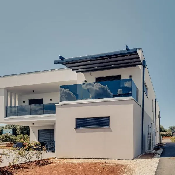 Funtana Villas an der 1 Reihe vom Meer, hotel Funtanában
