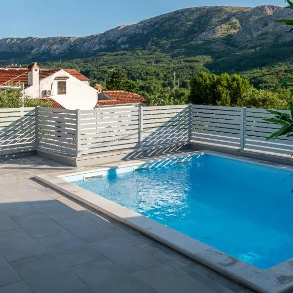 Villa Carmen, hotel em Draga Bašćanska