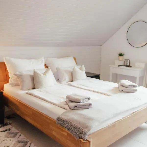 AUFTANKEN - Ferienwohnung Graf, hotel v destinácii Döbriach