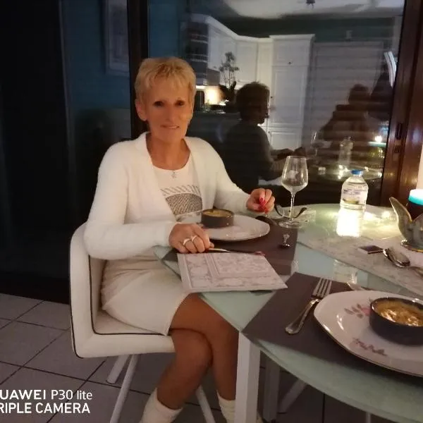 Chambre double, hotel in Valence