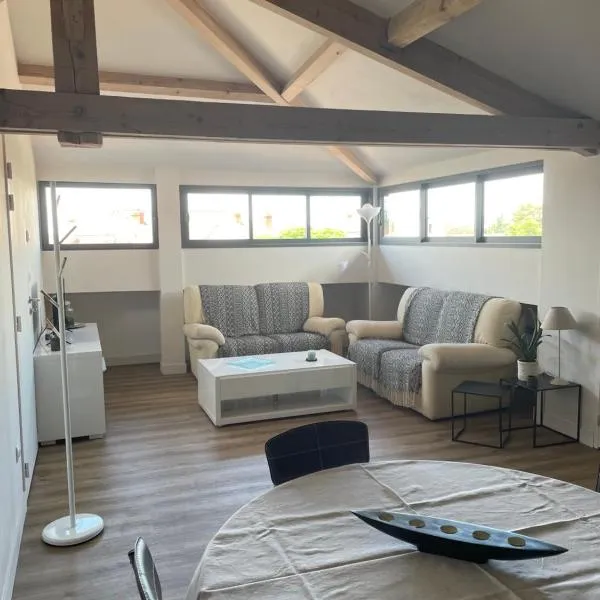 LOFT VILLEBOURBON 40 m2 avec parking, hotel v destinaci Montauban
