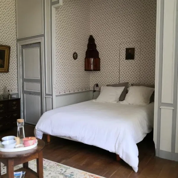 Le boudoir de Yaya, hotel sa Cosne-Cours-sur-Loire