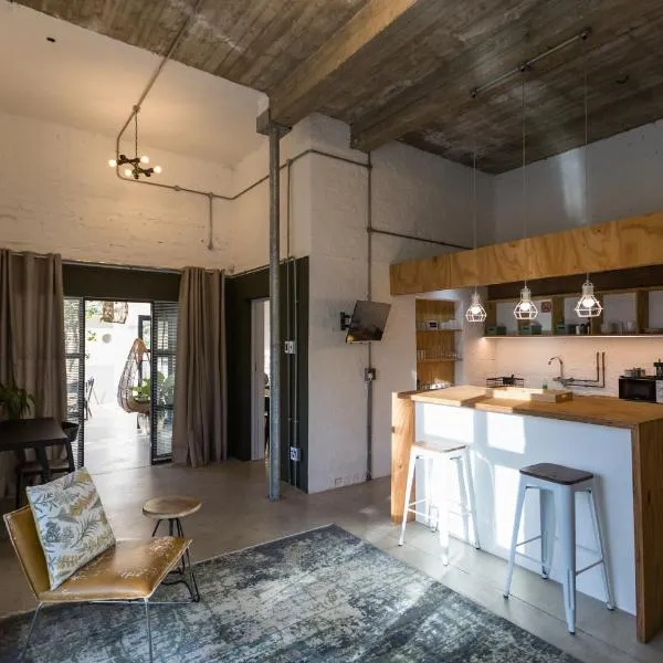 GreenHouse APARTMENT，位于Mount Road的酒店