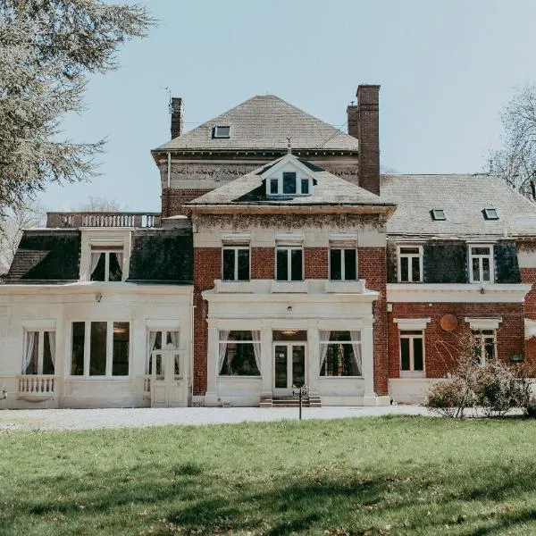 Manoir Les Cèdres, hotel a Corbehem