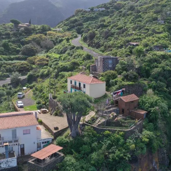 Casas las Gemelas VIEWPOINT!, hotel v destinaci Garafía