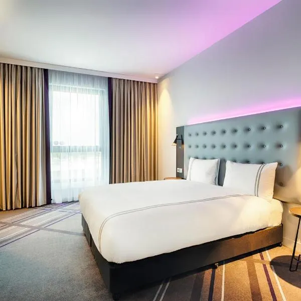 Premier Inn Berlin Airport, hotel in Glasow