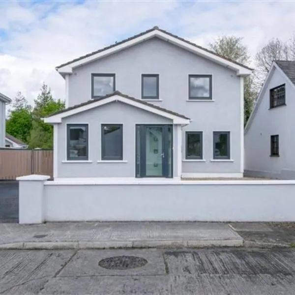 Entire Home in the heart of Mullingar, hotel v destinaci Mullingar