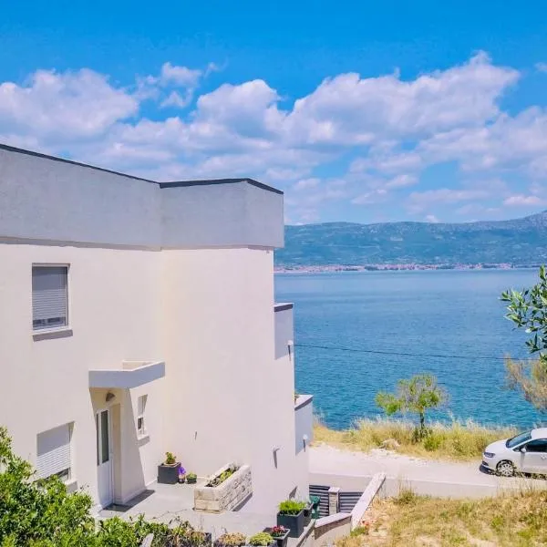 Apartment Rovci 1, hotel i Slatine