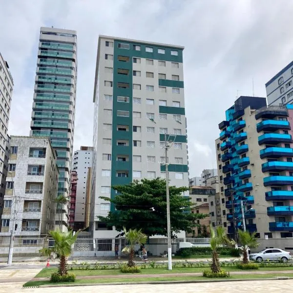 Apto frente mar na melhor localização de Praia Grande, hotel v destinaci Praia Grande