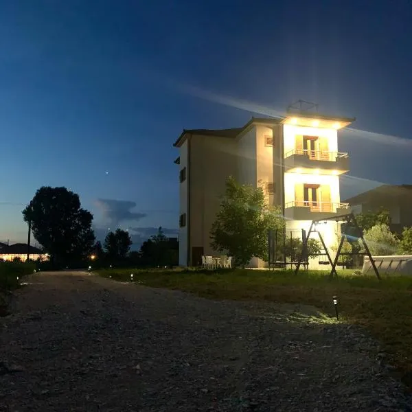 Villa Apollonia Guest House, hotel v destinaci Fier