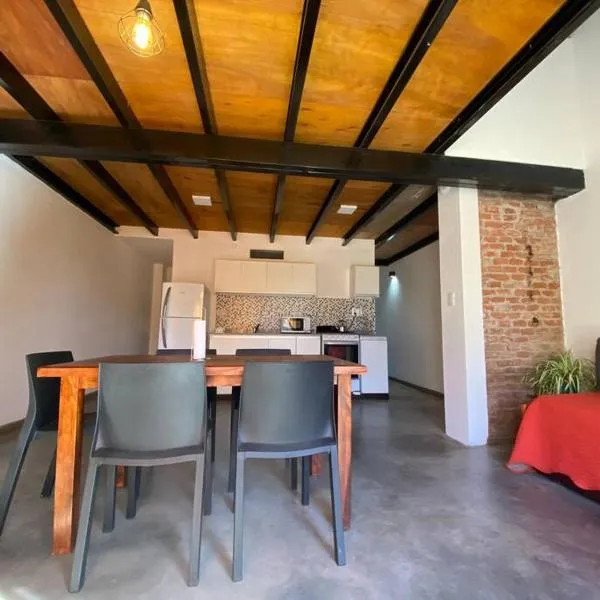 Loft Italiano, hotel in Villa Mercedes