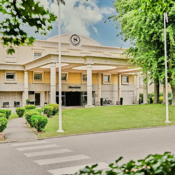 Sheraton Heathrow Hotel, hotel a Hillingdon