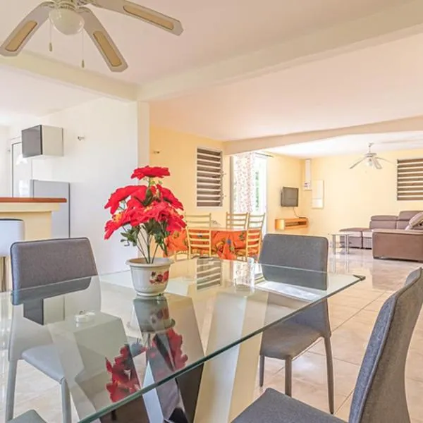 Gozié maison plein air et aéré, hotel en Le Gosier