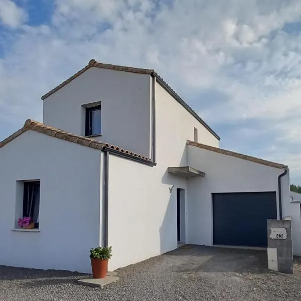 Chambre d'hôtes Entre mer forêt et marais, hotell i Olonne-sur-Mer