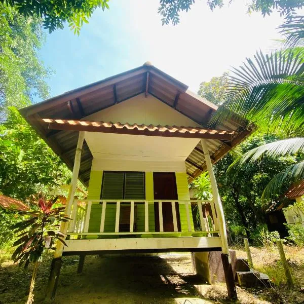 Banana Resort - Koh Phayam, hotel in Ko Phayam