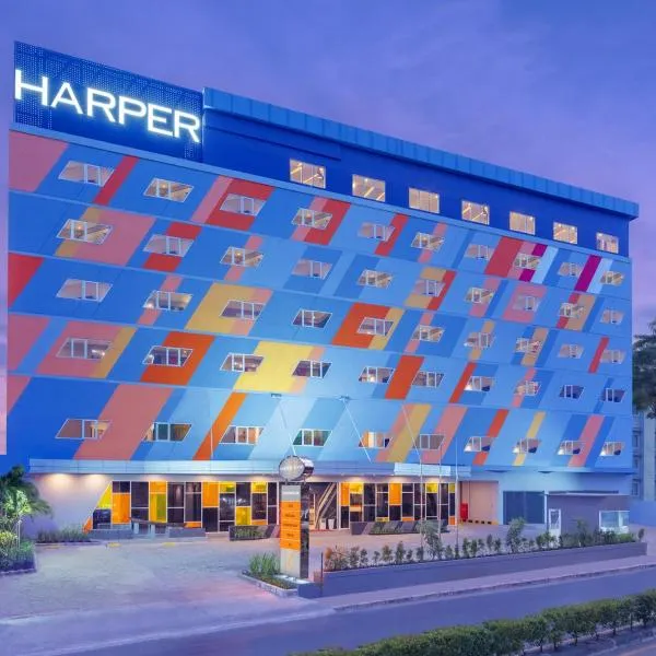 Harper Banjarmasin, hotel in Benuaanyar