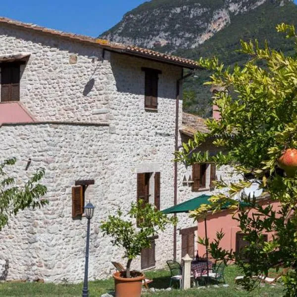 Agriturismo I Melograni, hotel en Ferentillo
