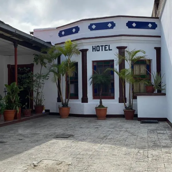 Hotel Malybu, hotel a El Hato