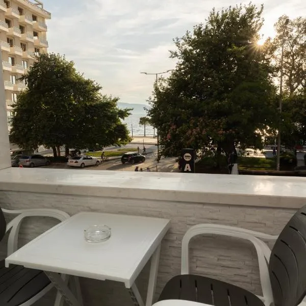 Aglon Twin's Hotel, khách sạn ở Vlorë