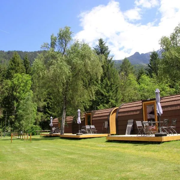 Presanella Mountain Lodge, hotel in Temù