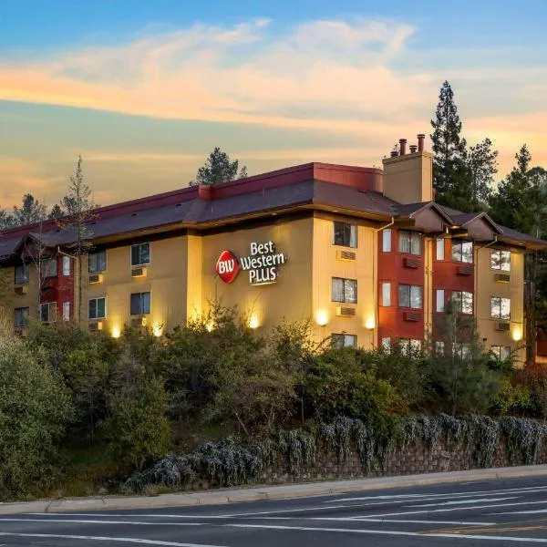 Best Western Plus Placerville Inn, хотел в Плейсървил