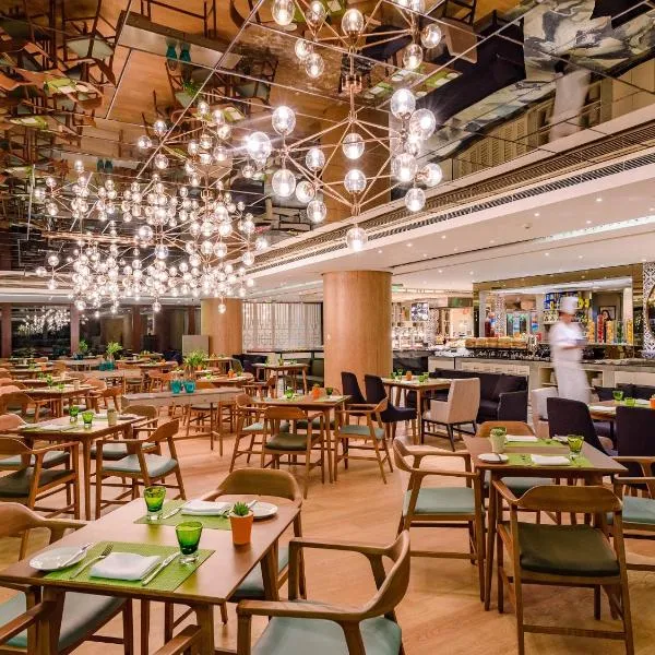 The Portman Ritz-Carlton Shanghai, отель в Шанхае
