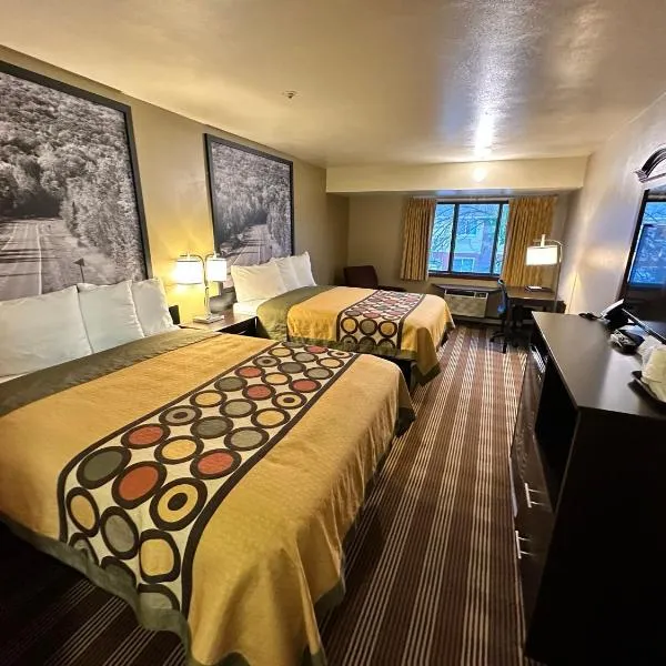 Super 8 by Wyndham Eau Claire WI, hotel v destinaci Eau Claire