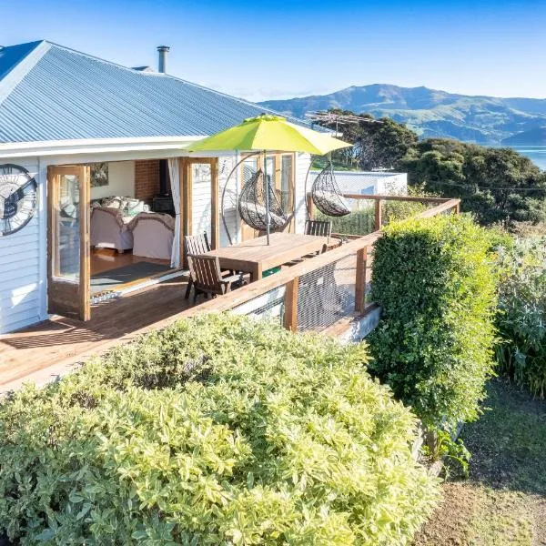 Harbour Views - Akaroa Holiday Home, hotel in Akaroa