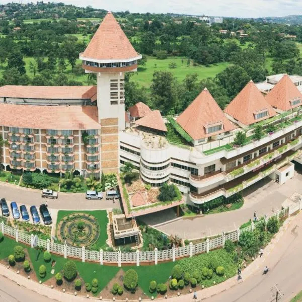 Golf Course Hotel, hotel in Bukoto