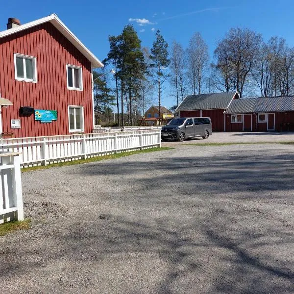 노세브로에 위치한 호텔 Flora Dekor gästgård, Lenagården