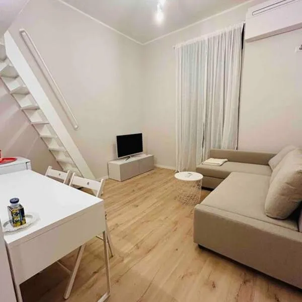Studio Apartment Near Bocconi, hotel in Milan