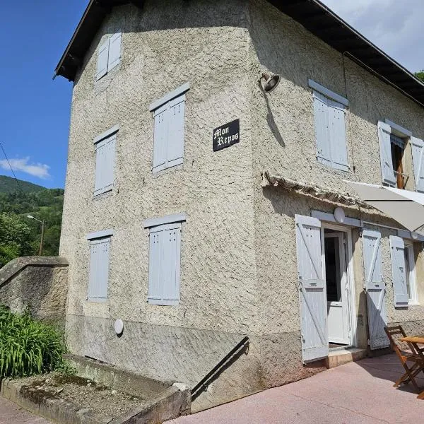 Gîte de l'Eau Vive, hotel i Saint-Martin-dʼUriage