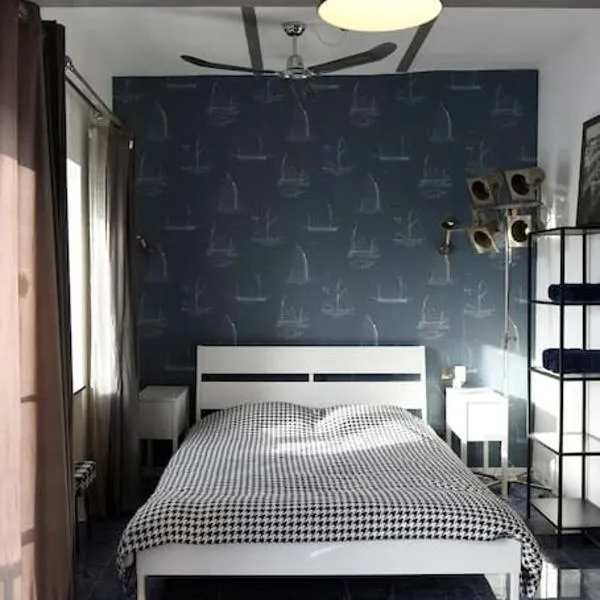 Harbour view Studio with terrace sleep up to 4, hotel v destinaci Senglea