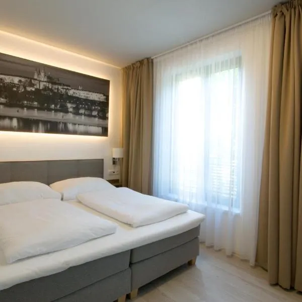Adeba Plus, hotell i Praha