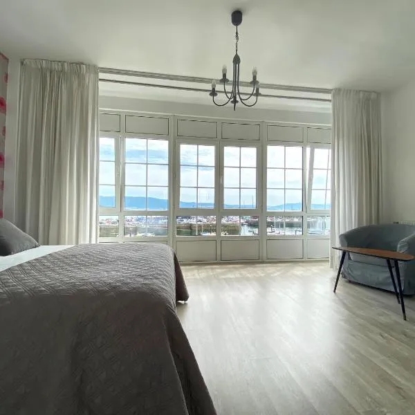 Pensión Residencia J. Lago, hotel v destinaci Muros