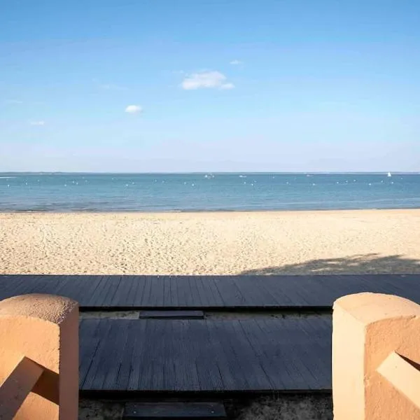 *STUDIO*VUE BASSIN*ACCES DIRECT À LA PLAGE*WIFI*, hôtel à Arcachon