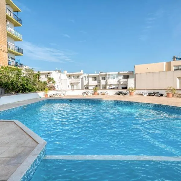 Pool Apartment-Hosted by Sweetstay, hotel din Is-Swieqi