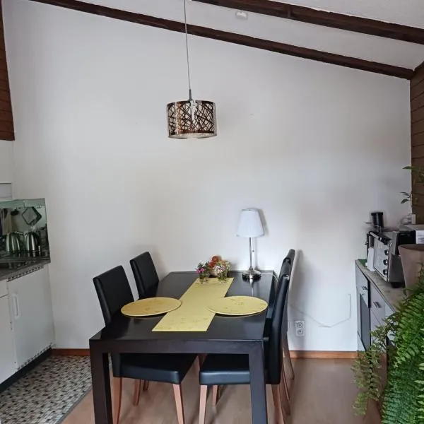 Urgemütliche Ferienwohnung, zentral und doch ruhig, hotel v destinaci Sigriswil