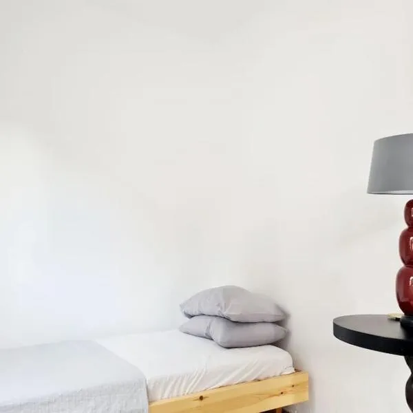 Nàra house 2, hotel v destinaci Artemida