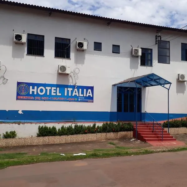Hotel Itália, hotel v destinaci Itaquatiara