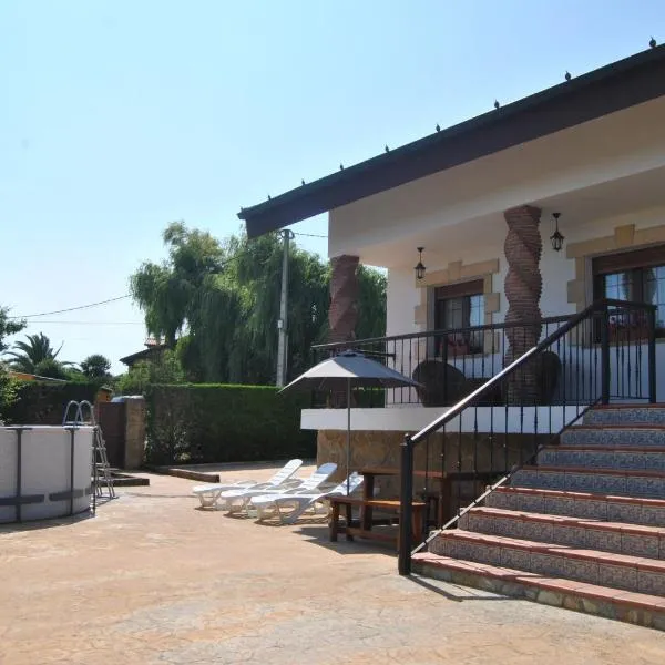 Chalet en Suances, hotel in Ongayo