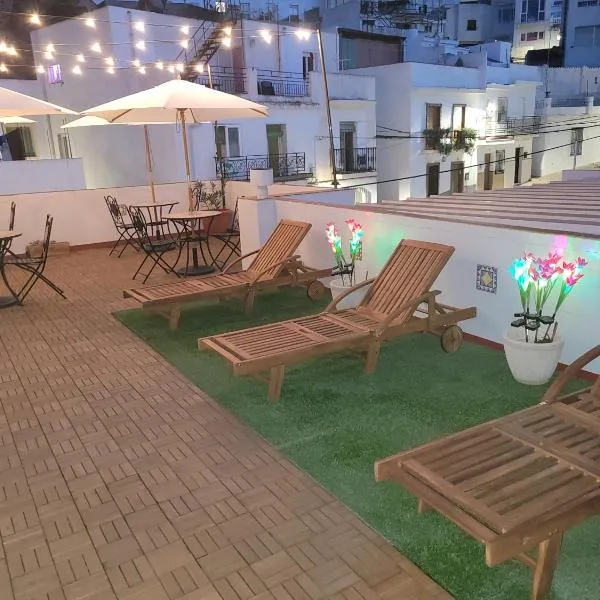 Hostal Jayma, hotel v destinácii Salobreña