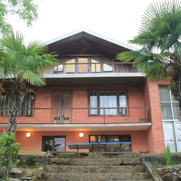 MegoHouse, khách sạn ở Zugdidi