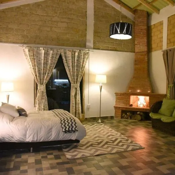 El Encino Cabin in Real del Monte, hotel in Mineral del Monte