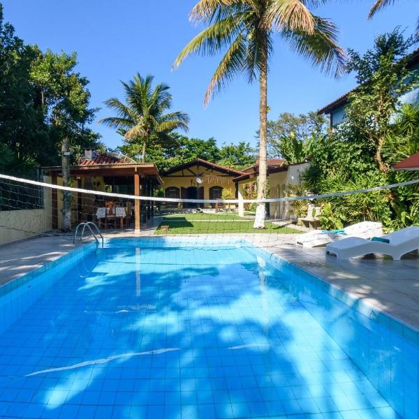 Casa com piscina aquecida a 100m da praia Maresias