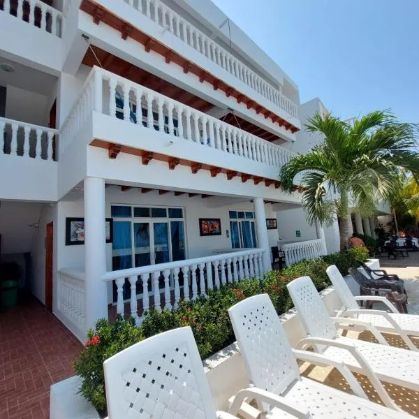 hotel 3 banderas Manzanillo del Mar: Punta Canoas'ta bir otel