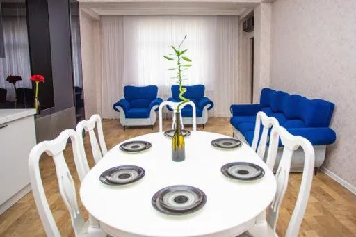 VIP апартамент, hotel in Sumqayıt