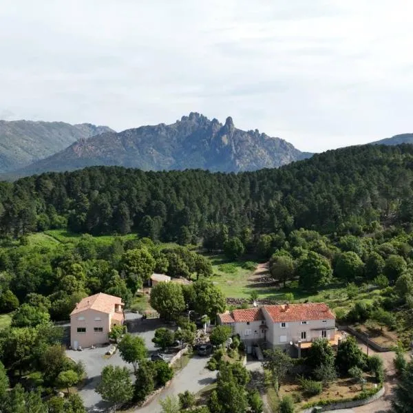 Les Hauts de Cavanello – hotel w mieście Zonza